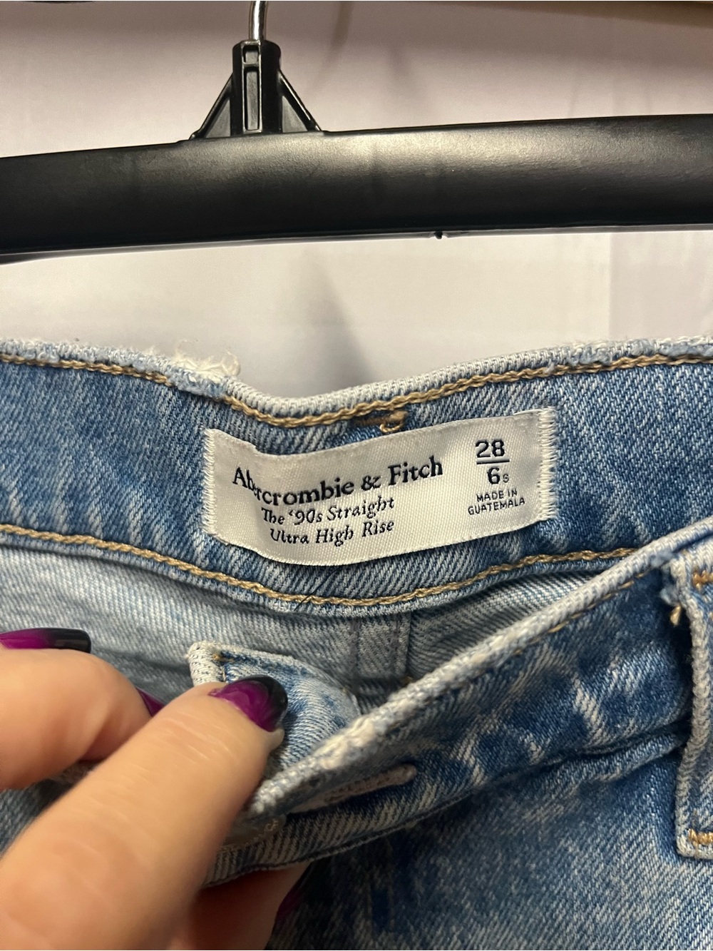 Abercrombie & Fitch 90s Ultra High Rise Straight Leg (400) - Picture 4 of 8